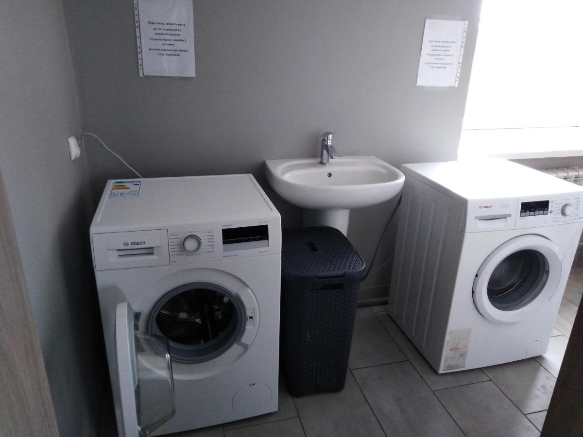 Hostel Helios Wrzesnia Luaran gambar