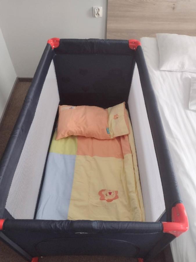Hostel Helios Wrzesnia Luaran gambar