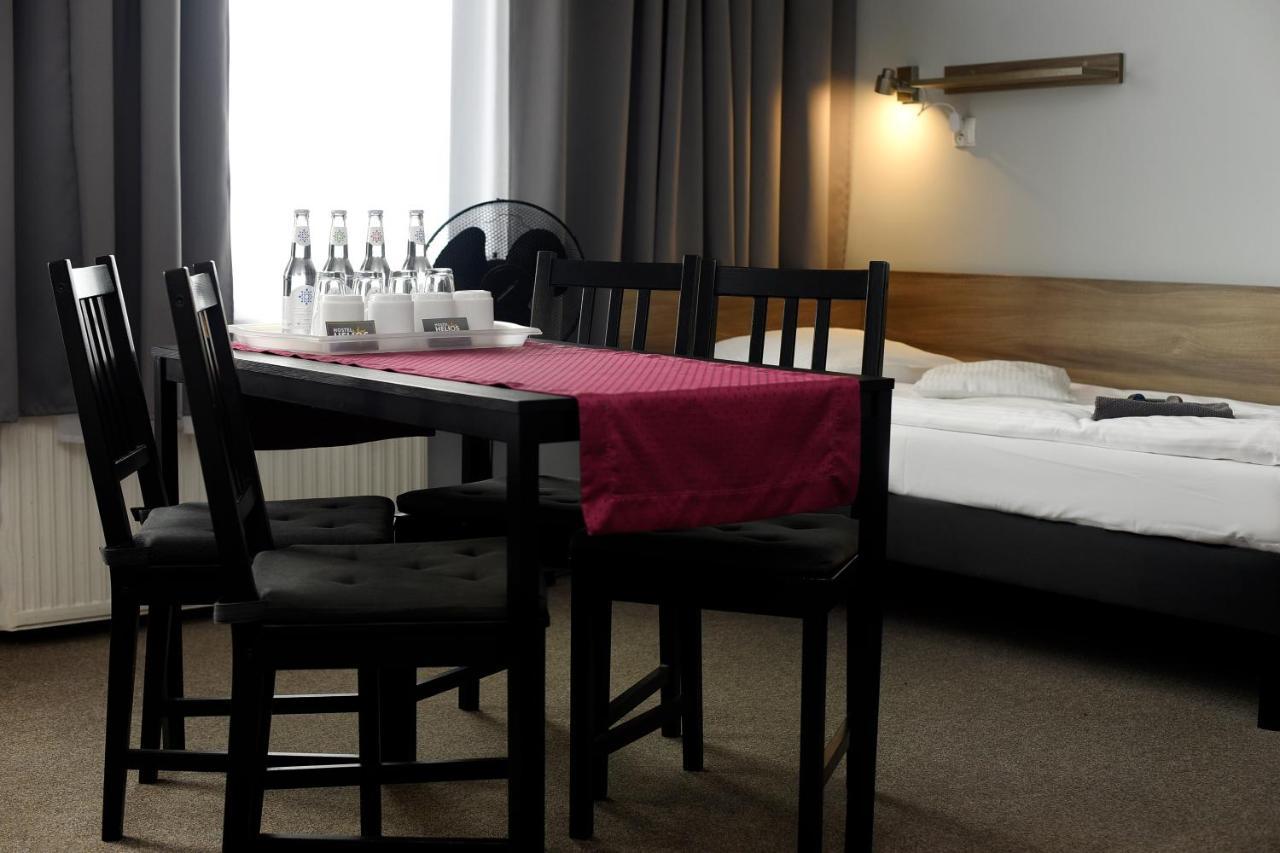 Hostel Helios Wrzesnia Luaran gambar