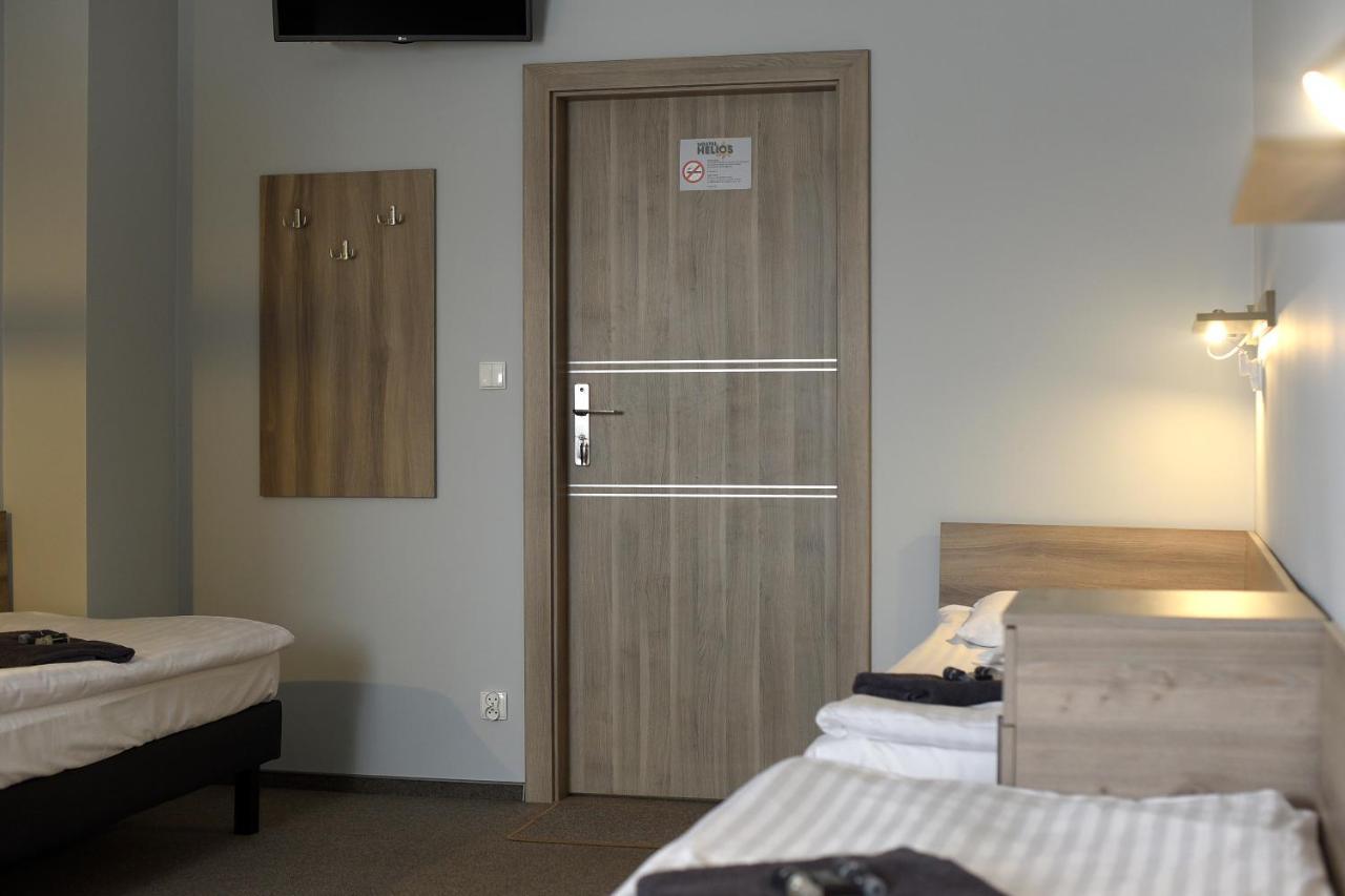 Hostel Helios Wrzesnia Luaran gambar